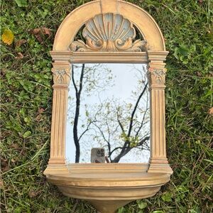 Elegant Gold Arch Wall Mirror